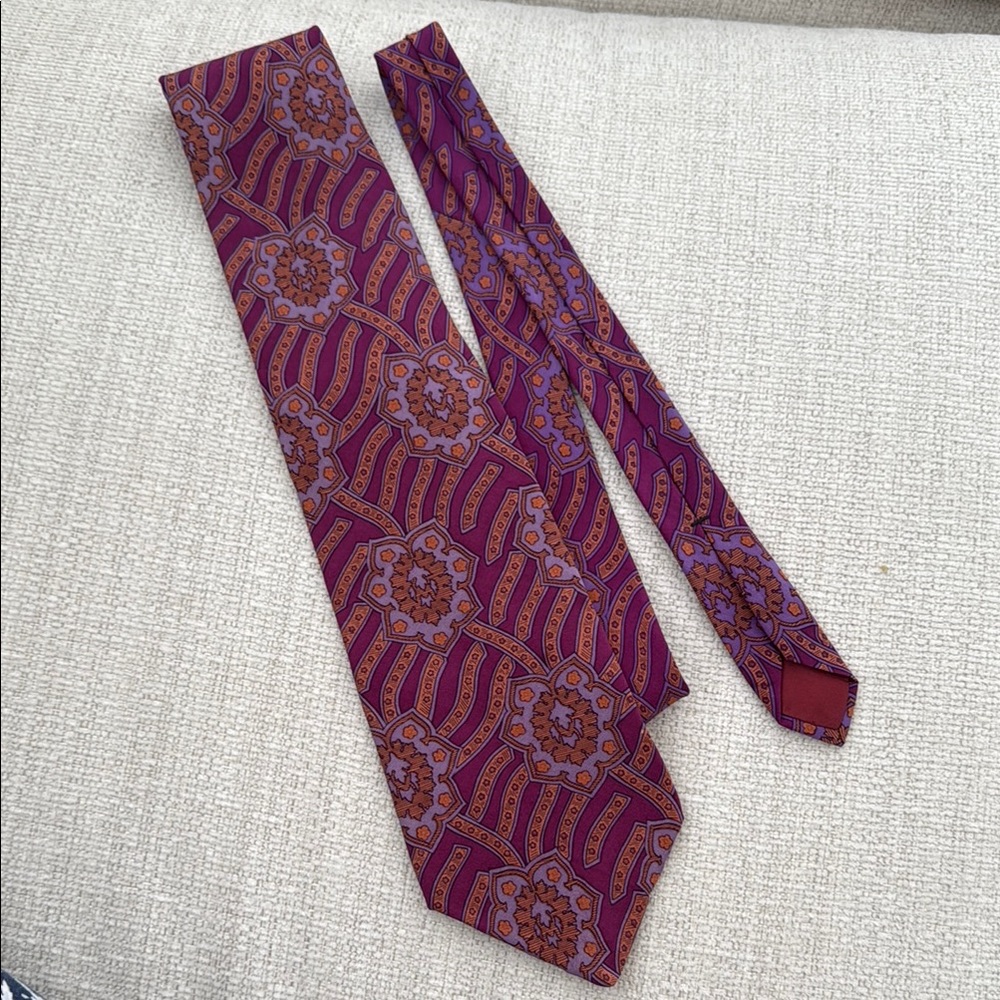 Nino Cerruti Men’s Purple & Brown Floral Accent Silk Crepe Tie